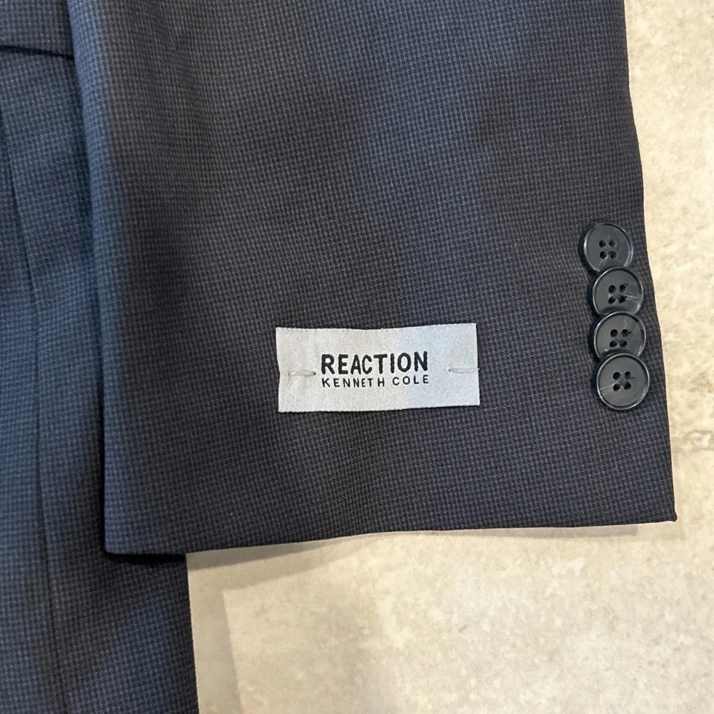 Kenneth Cole Reaction Suit Jacket Mens 44L Charcoal Grey Two Button Blazer New